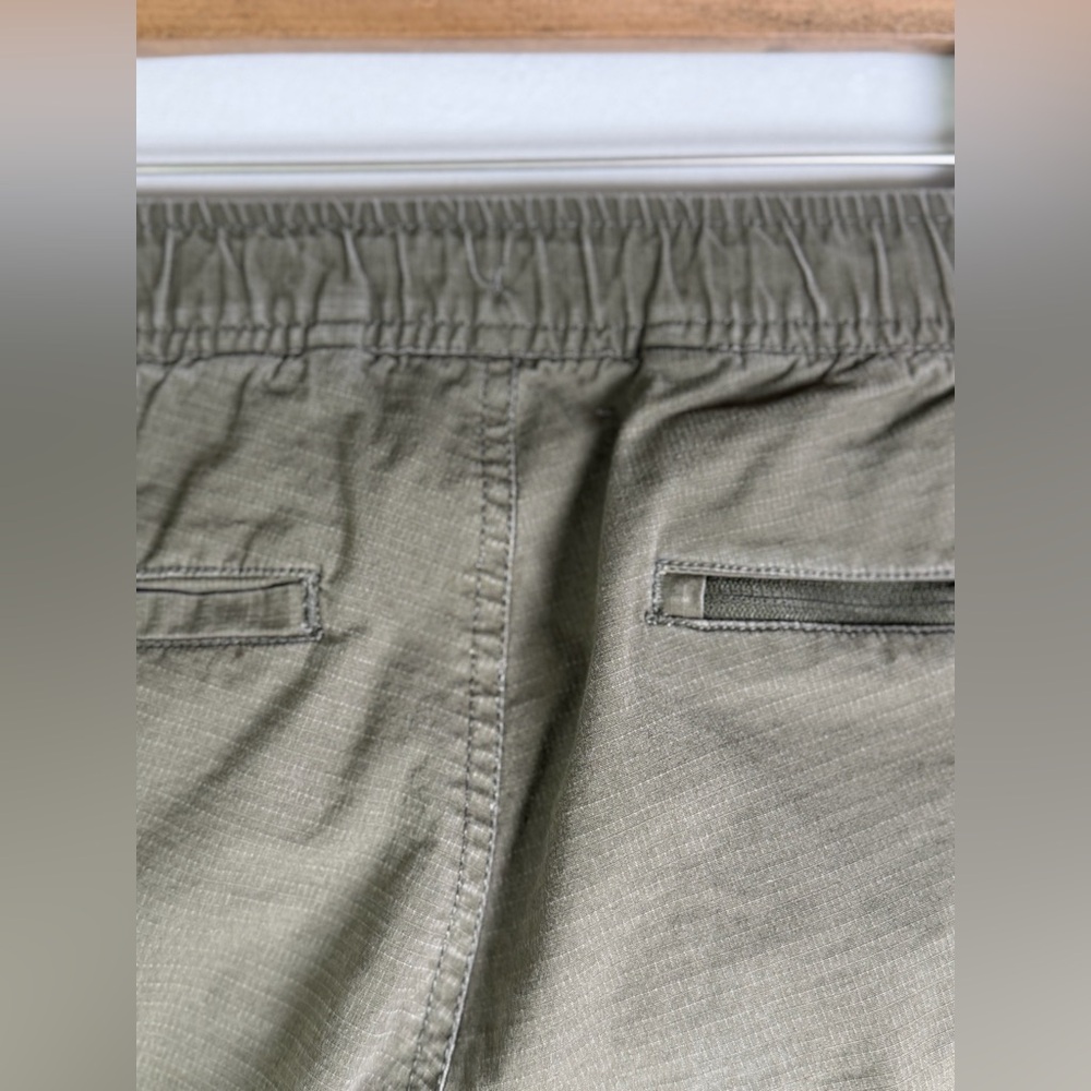 Vuori Men’s Dark Oregano Ripstop Drawstring Jogger Pants Organic Cotton Sz XS - Picture 8 of 10